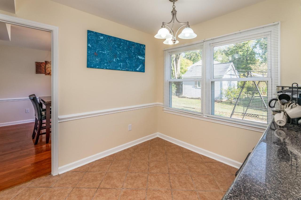 שרלוט Centrally Located Spacious Abode מראה חיצוני תמונה
