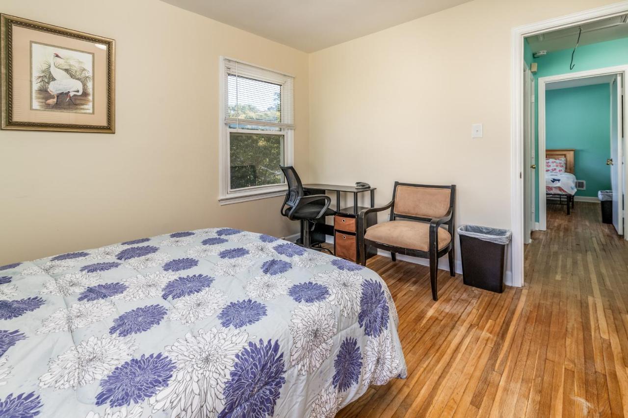 שרלוט Centrally Located Spacious Abode מראה חיצוני תמונה