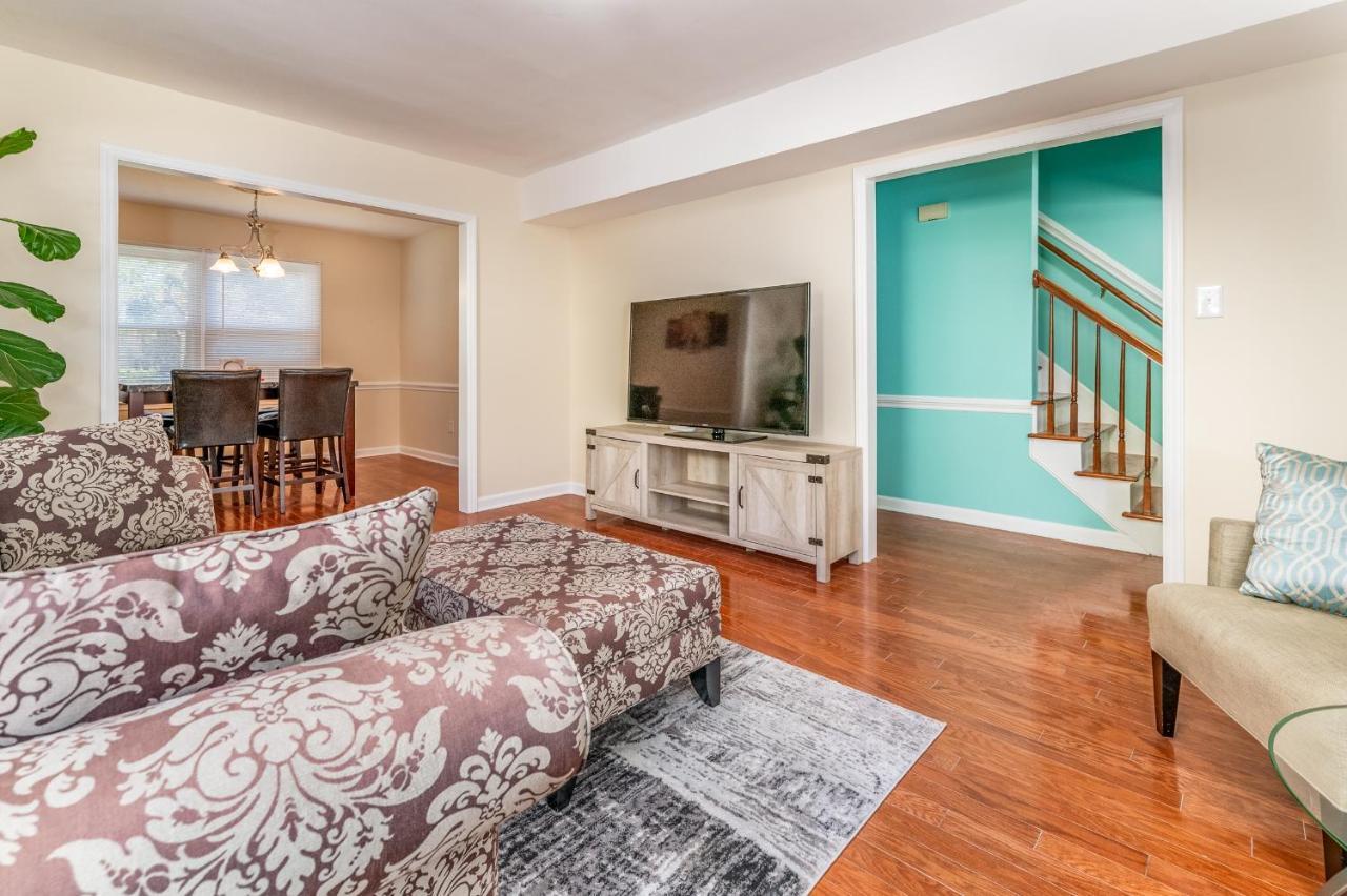 שרלוט Centrally Located Spacious Abode מראה חיצוני תמונה