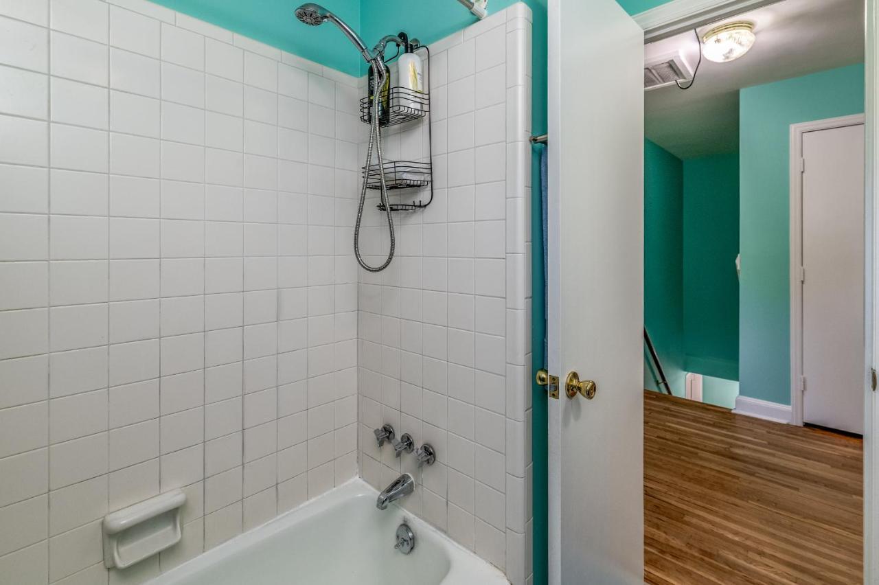 שרלוט Centrally Located Spacious Abode מראה חיצוני תמונה